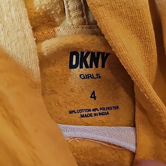 Sequin heart hooded sweater yellow size 4 DKNY - Picture 4 of 9